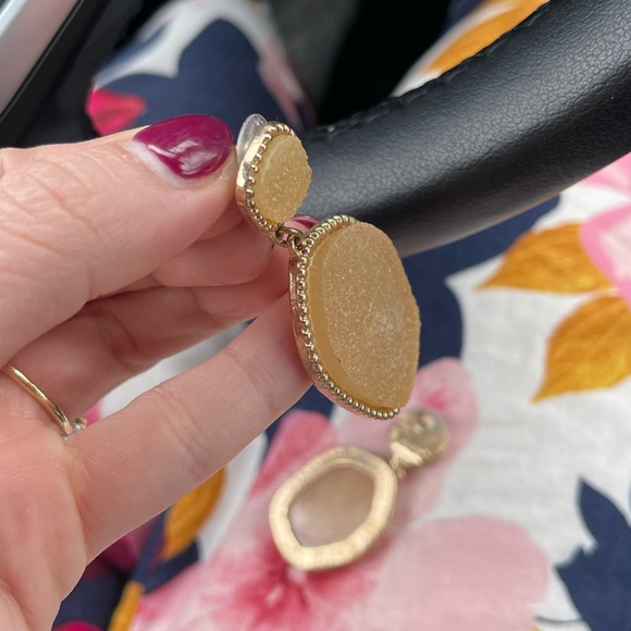 (2) pairs of gold plated SUGARFIX earrings - Picture 4 of 8